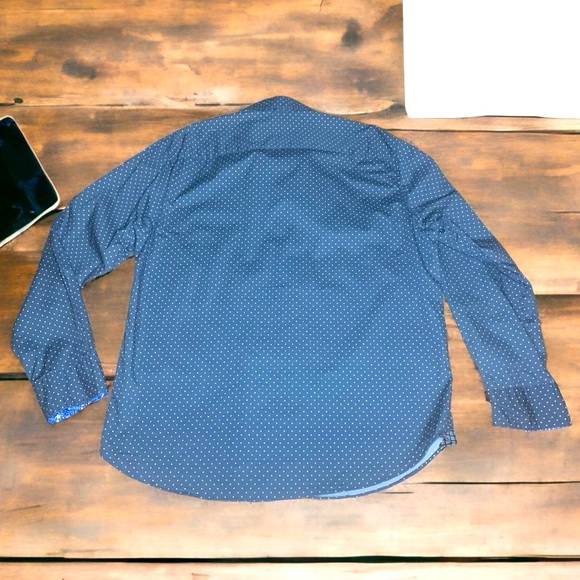 SOCIETY OF THREADS Men’s Slim fit dress shirt- Large - Picture 3 of 4